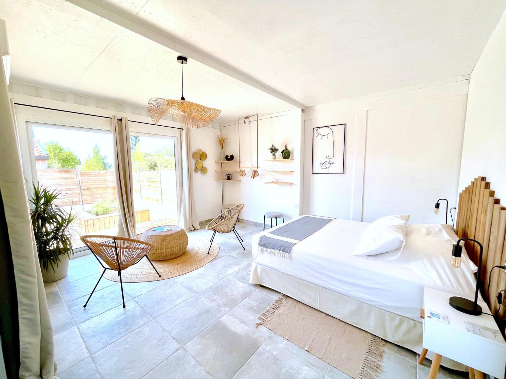 Nuiki Lodges - Chambres D'Hotes Montsegur-sur-Lauzon Екстер'єр фото